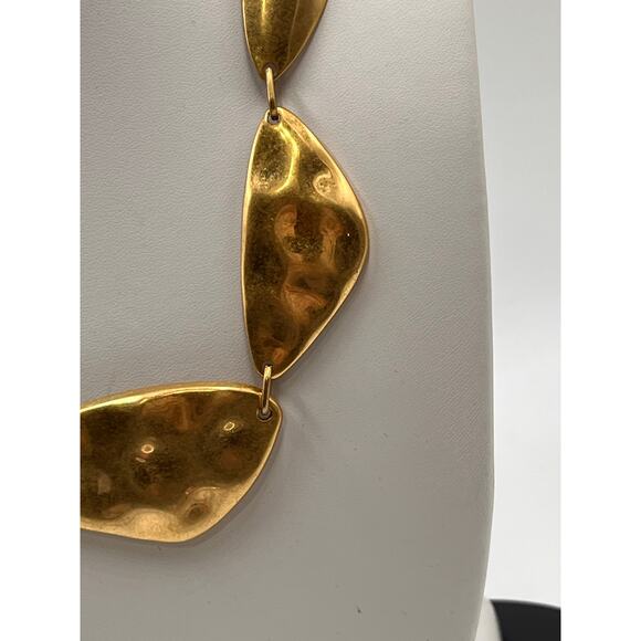 Kendra Scott Kira Vintage Hammered Gold Organic Shaped Statement Necklace - Picture 4 of 12
